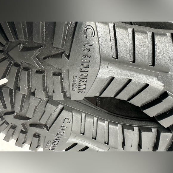 La Canadienne Amy Women's waterproof
Shearling -Lined Suede Booties - Picture 10 of 13